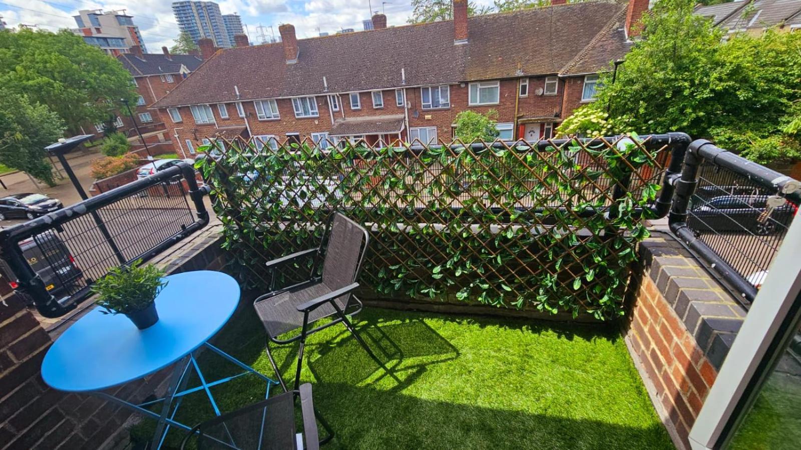 Excel O2 Stunning Large 3 Bedroom Apartment With Balcony London Kültér fotó
